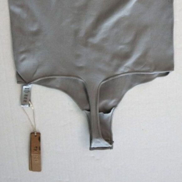 SKIMS Women's Sz S/M Light Gray Essential Long Sleeve Scoop Neck Bodysuit - Picture 3 of 4